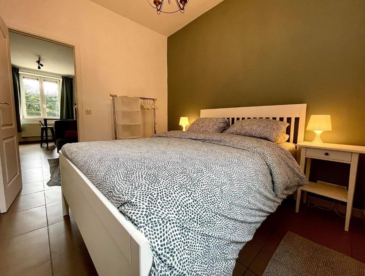 L'Appartement D'Houyet - Esc'Appart Esterno foto